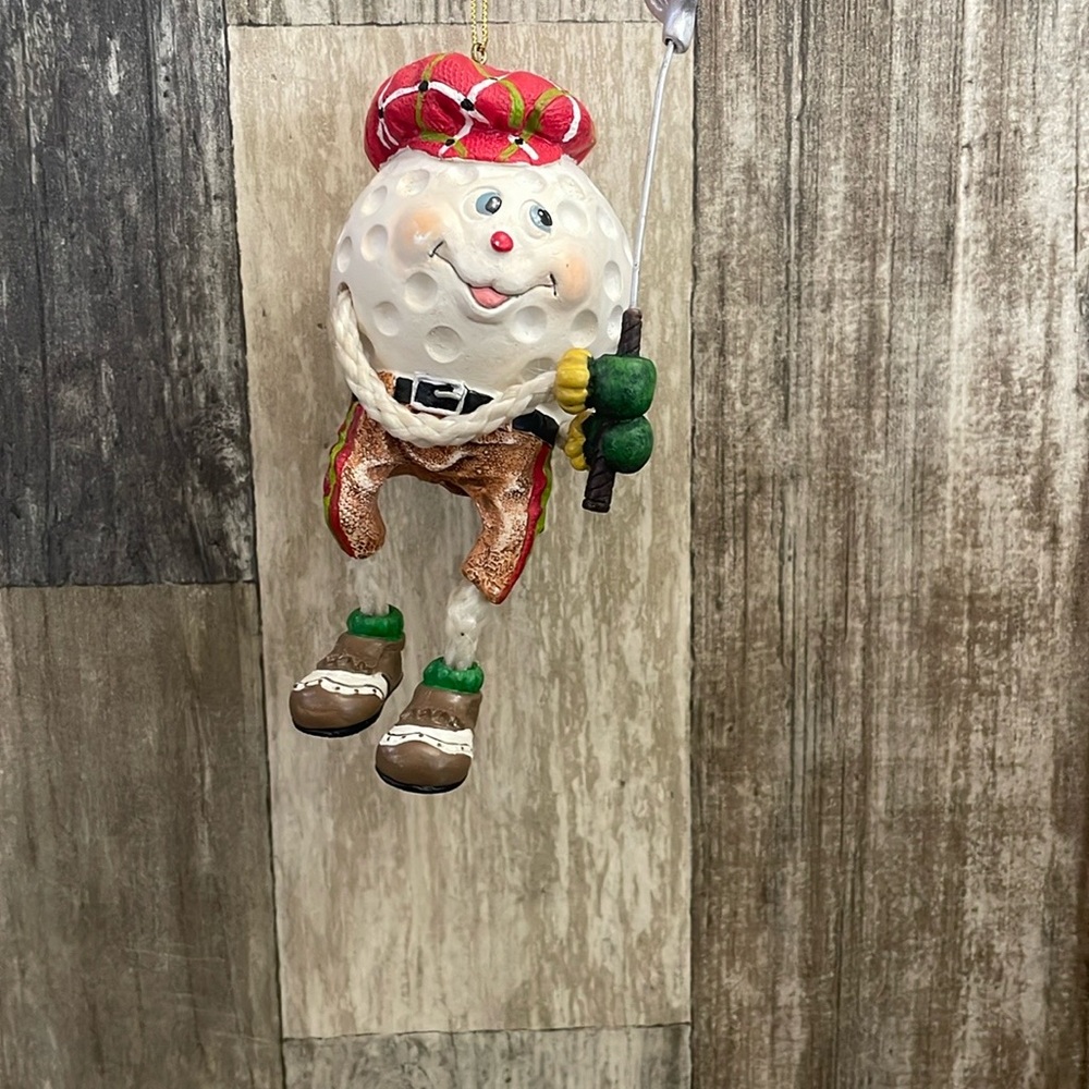 Festive golfing Golf Ball Santa Ornament‎